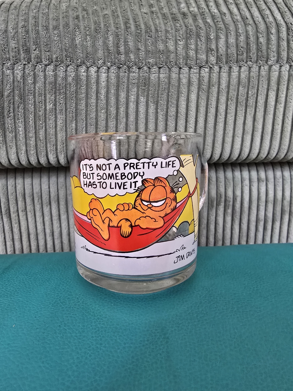 vintage 1978 McDonald's Garfield and Odie teeter-totter glass mug